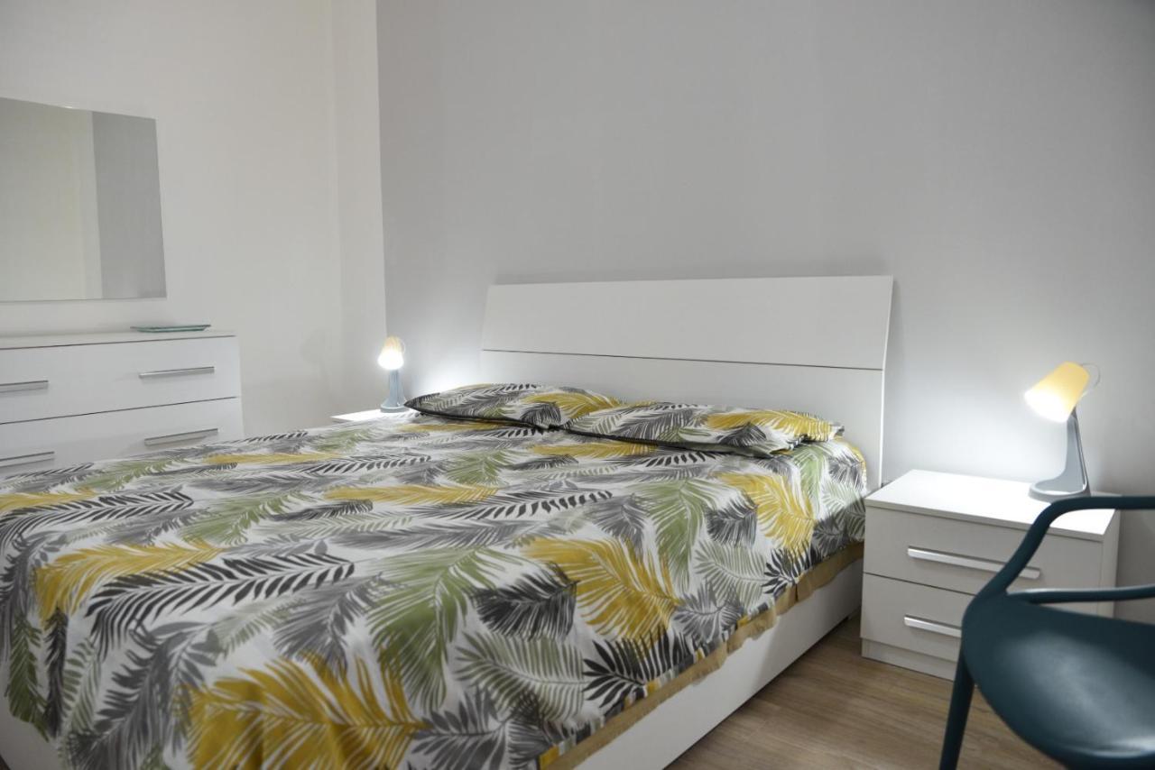Perla Marina Apartman Porto Empedocle Kültér fotó